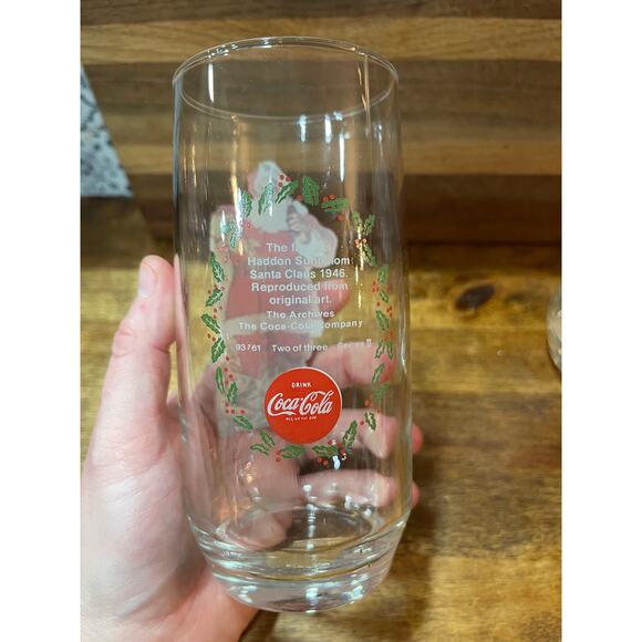 Set of 4 Vintage Santa Coca-Cola Glasses - Picture 9 of 16